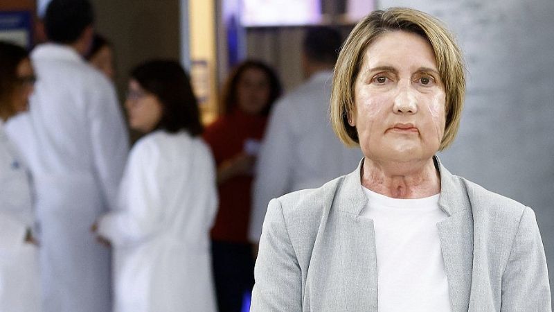 Carme møder pressen